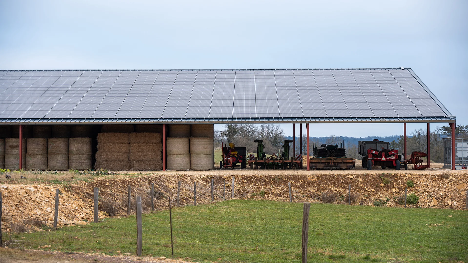 batiment_photovoltaique_agricole